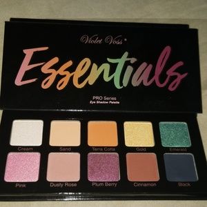 Violet Voss Pro Series Eye Shadow Palette